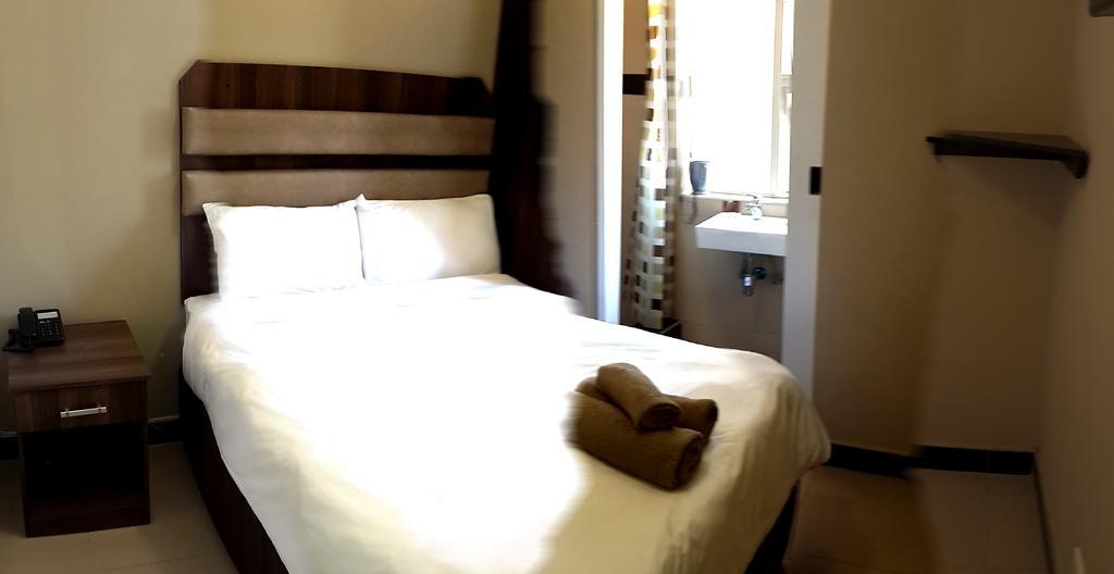 Hotel Cube Durban Zimmer foto